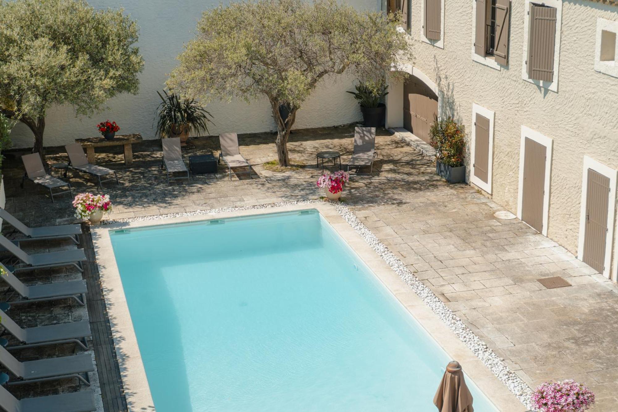 Hotel Les Magnanarelles Maussane les Alpilles Exterior foto